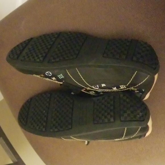 Louis Vuitton Murakami's Monogram Multicolore shoes size 37. Great Condition! - Picture 8 of 11